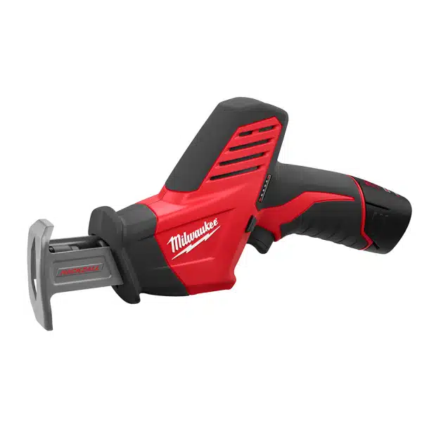 Sierra sable inalámbrica Milwaukee M12 1/2" kit