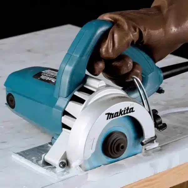 Cortadora de Baldosa Makita