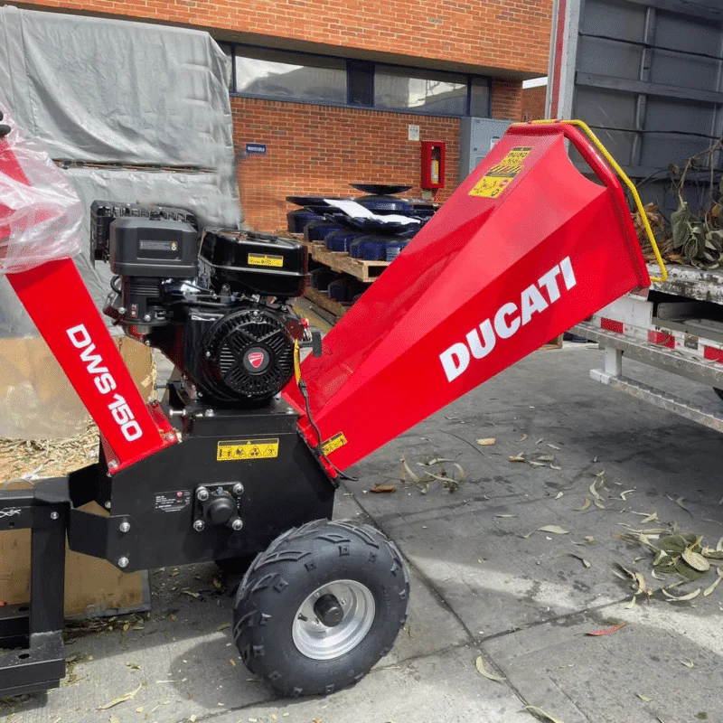 Chipeadora Gasolina Ducati 15hp DWS150